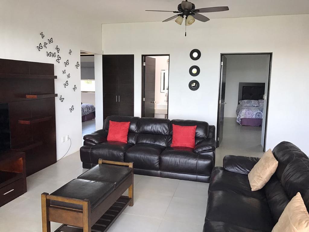 Hostal Urbano - Aeropuerto Alfredo V. Bonfil Екстериор снимка