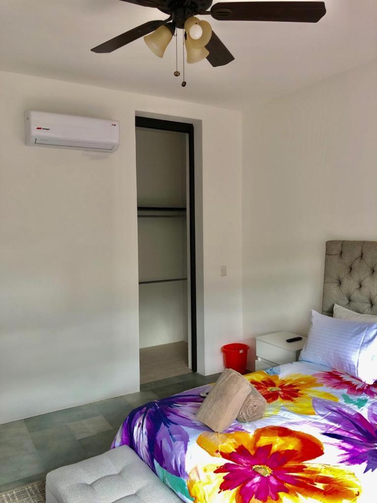 Hostal Urbano - Aeropuerto Alfredo V. Bonfil Екстериор снимка