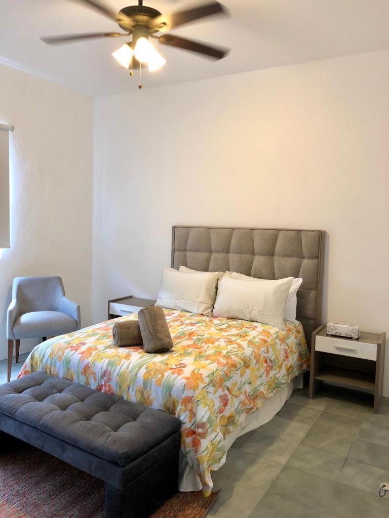 Hostal Urbano - Aeropuerto Alfredo V. Bonfil Екстериор снимка